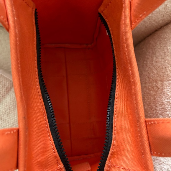 Marc Jacobs Mini Traveler Tote - Picture 11 of 12